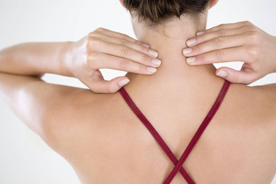Automassaggio del collo per l'osteocondrosi